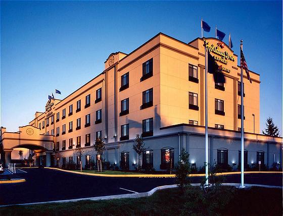 Holiday Inn Express Puyallup By Ihg מראה חיצוני תמונה